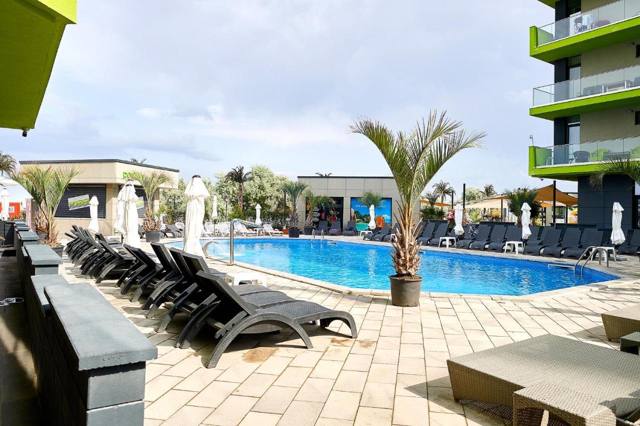 Rubic Apartment Spa N Pool Beach Resort Năvodari Exterior foto